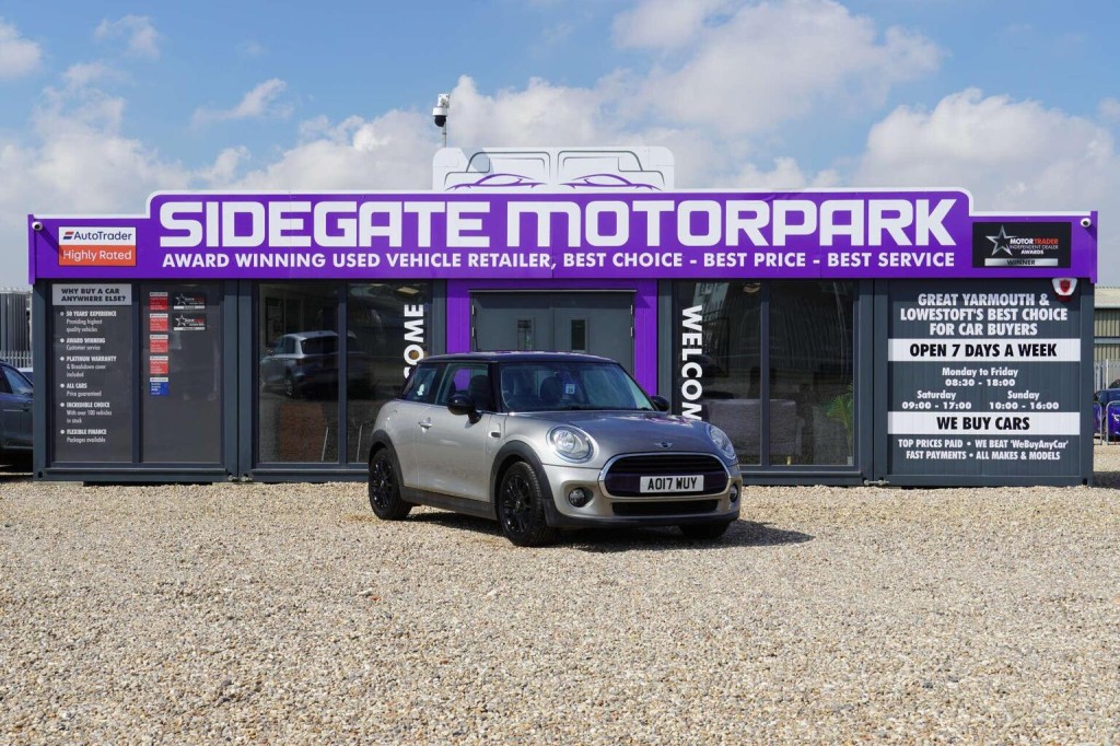2017 MINI HATCH
